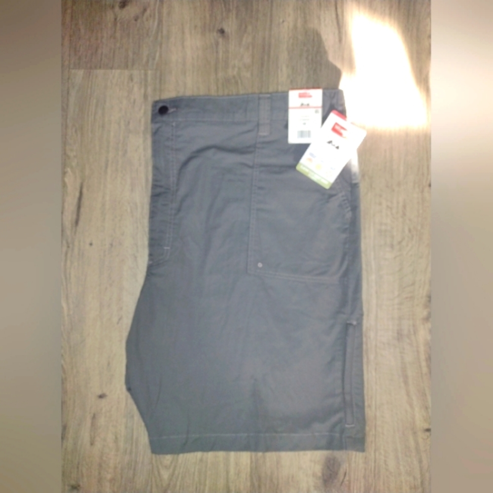 NWT Men's Wrangler Relaxed Fit Big & Tall Shorts Sz 48 Shorts